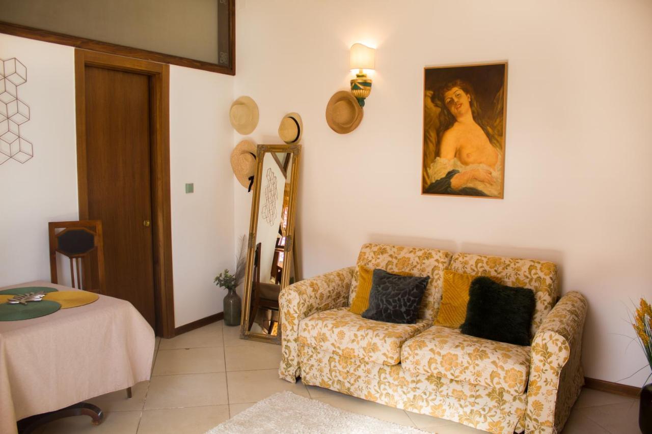 9 Stylish Suite In Unirii Square Timişoara Buitenkant foto