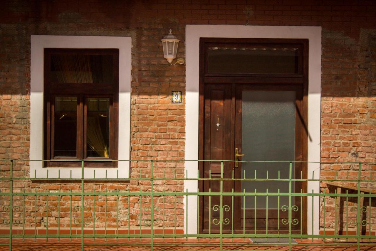 9 Stylish Suite In Unirii Square Timişoara Buitenkant foto